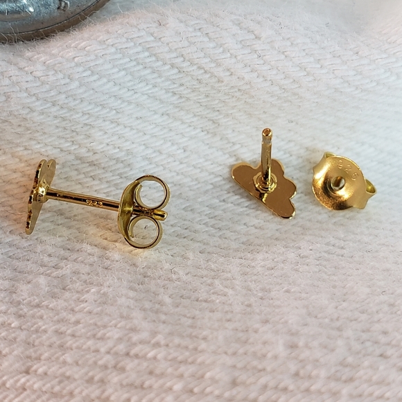 Gold Brushed Teardrop Raindrop Stud Earrings Gold Cloud Stud Earrings set - Picture 4 of 10